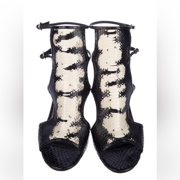 Tamara Mellon
Water Snake Cutout Accent Gladiator Sandals size 8 - Picture 15 of 15